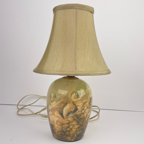 Renaissance Angel Design Vintage Lamp - Picture 1 of 6